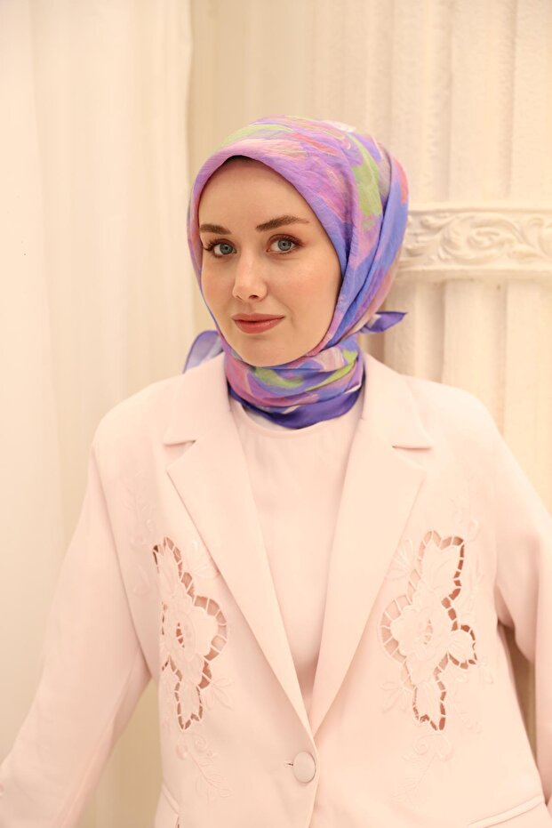 أوليندا وشاح حريري 47001-30