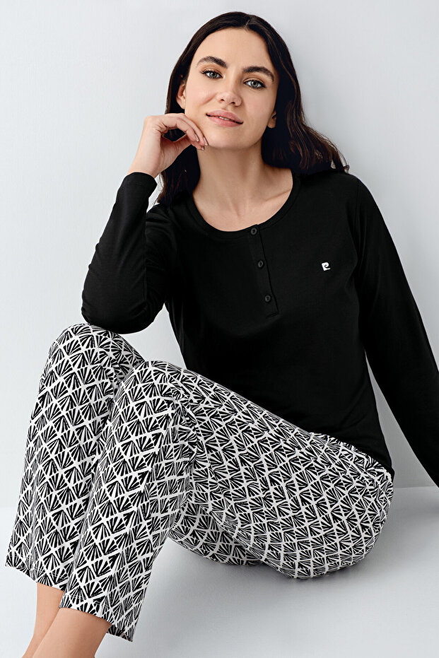 Women's Winter Regular Fit Black Pajama Set Pc9069-S-V1