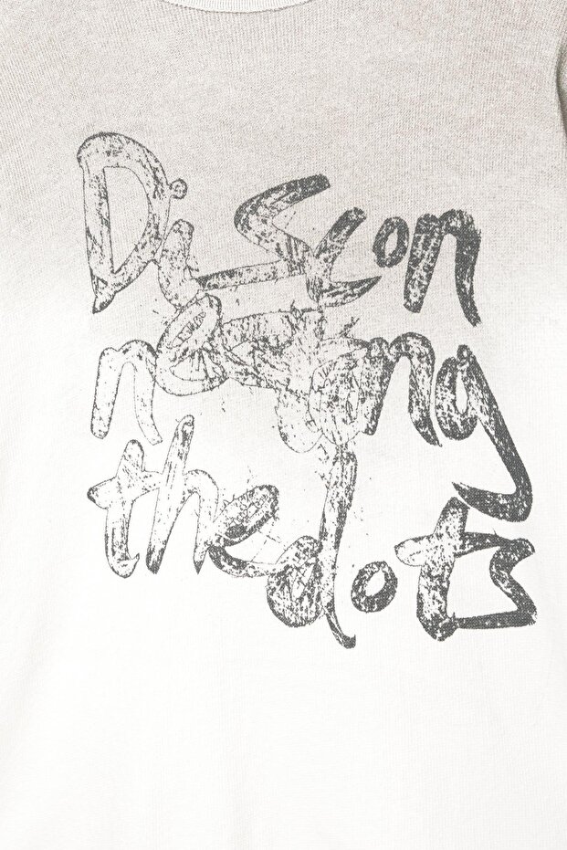 Kısa kollu grafiti tişör - 6