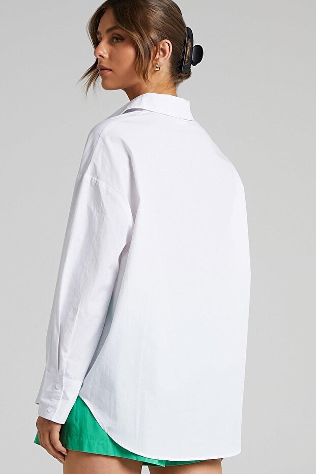 Beyaz Oversize Basic Kadın Gömlek SH268 - 6
