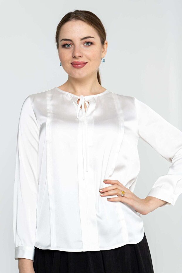 بلوزة كلاسيكية سادة بأكمام طويلة - 1