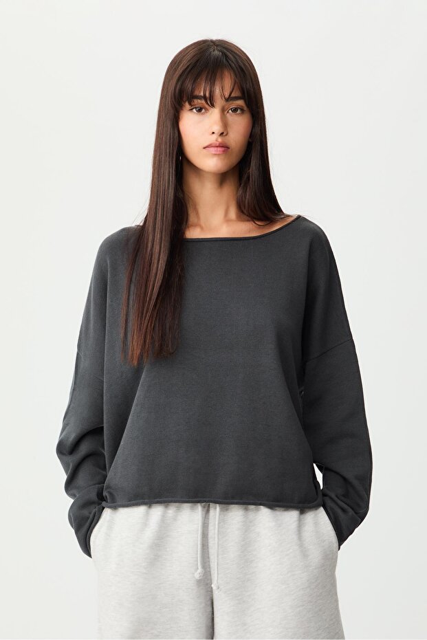 Geniş Yaka Crop Sweatshirt - 3
