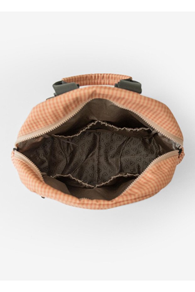 حقيبة ظهر مريحة باللون البرتقالي - 6