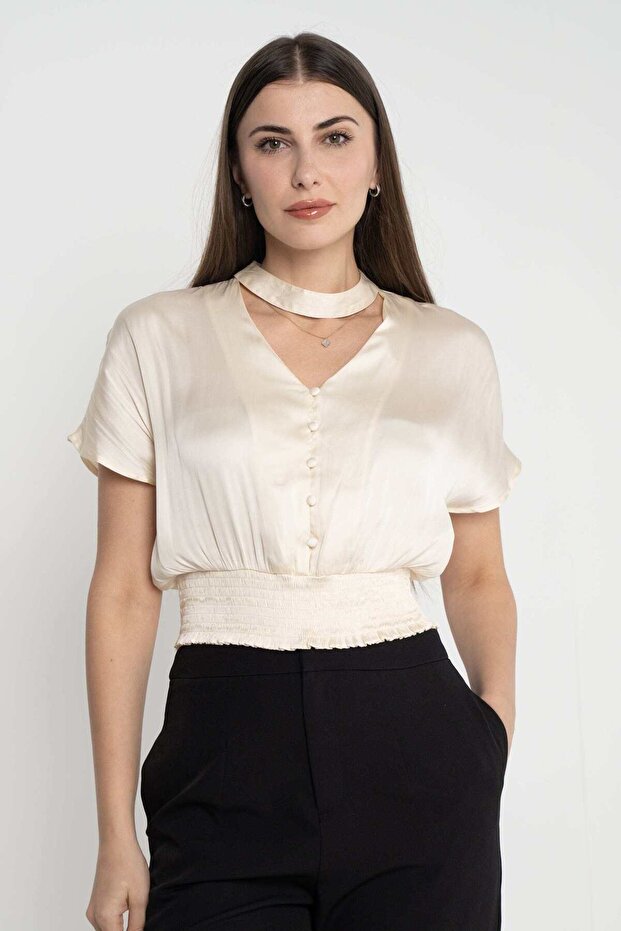 بلوزة سادة بأزرار أمامية وأكمام قصيرة - 1