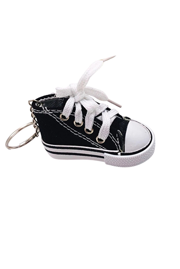 حذاء رياضي صغير من طراز Chucks على شكل سلسلة مفاتيح وحقيبة زينة ريترو
