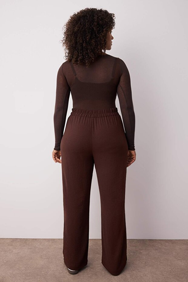 Kahverengi Mevsimlik Lastikli Yüksek Bel Pileli Wide Leg Dokuma Pantolon TBBSS22PL0448 - 4
