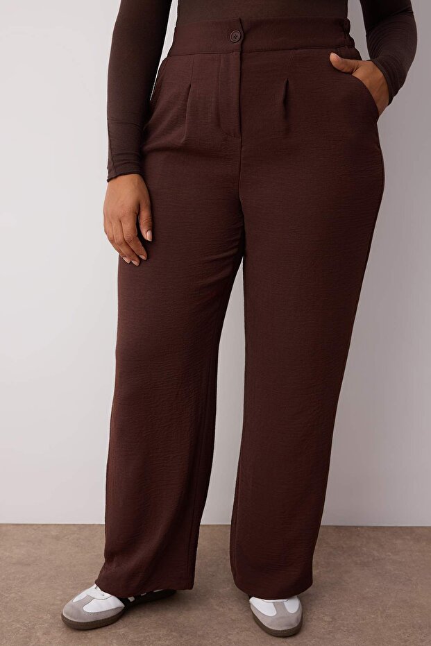 Kahverengi Mevsimlik Lastikli Yüksek Bel Pileli Wide Leg Dokuma Pantolon TBBSS22PL0448 - 3