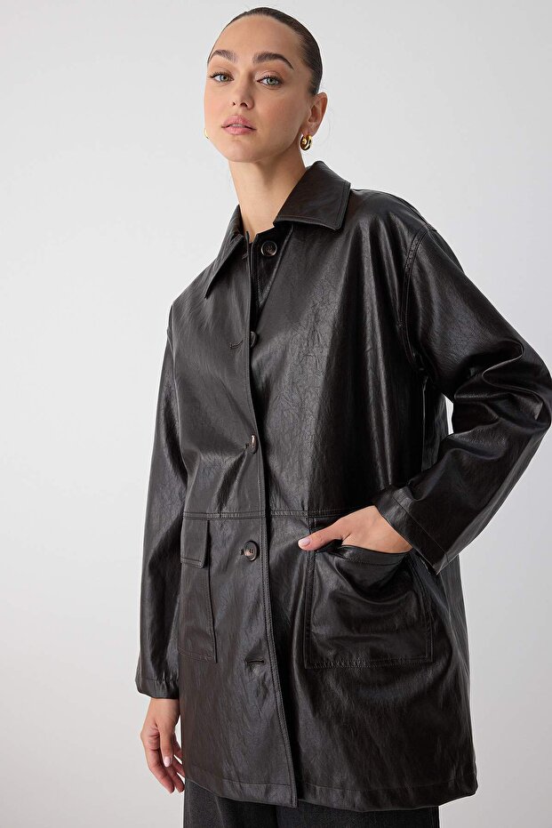 Wardrobe Essentials Koyu Kahverengi Suni Deri Oversize Midi Trençkot TWOAW26TR00009 - 2