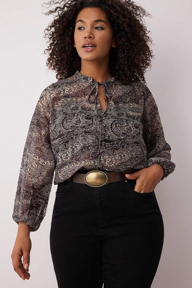 Çok Renkli Şal Desenli Şifon Dokuma Büyük Beden Bluz TBBAW26AF00038 - 1