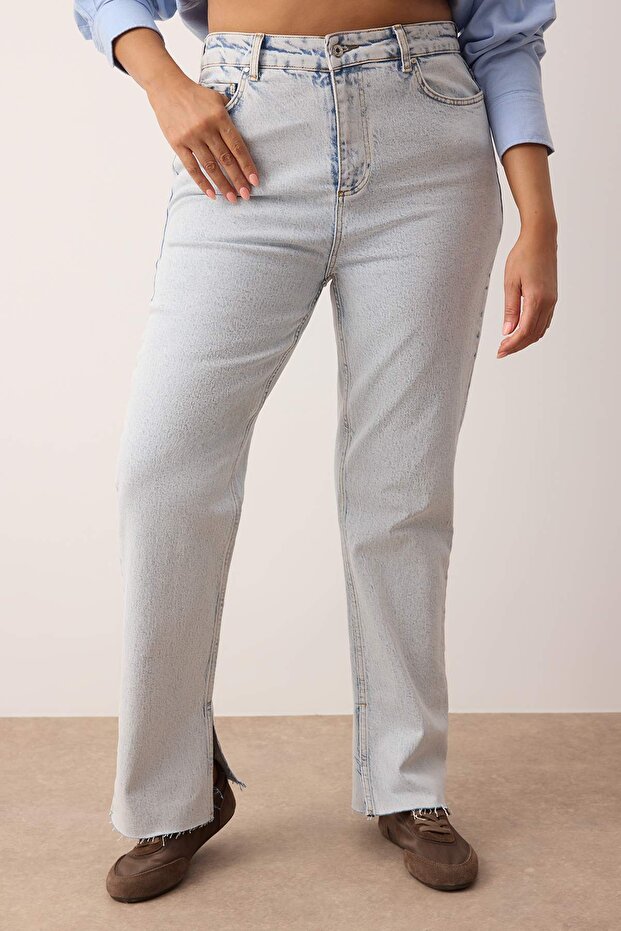 Açık Mavi Yüksek Bel Yırtmaç Detaylı Flare Fit Büyük Beden Jeans TBBAW26CJ00000 - 3