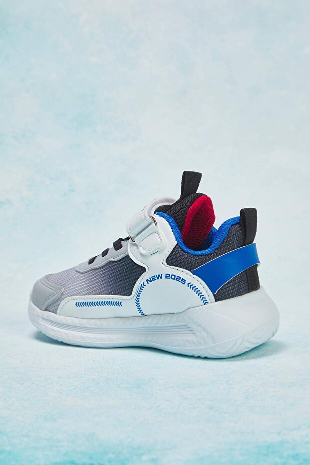 Gri Renk Bloklu Cırt Bantlı Ve Bağcıklı Erkek Çocuk Kids Spor Ayakkabı
TAKAW26SN00009 - 4