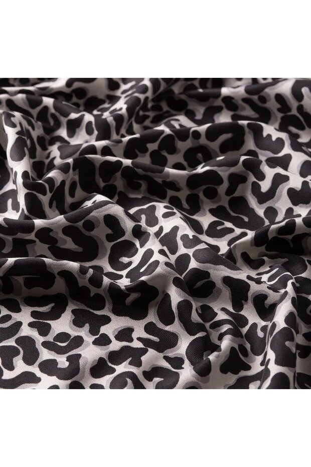 Leopard Patterned Silk Shawl 02452-Black - 3