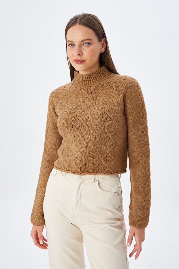 6855 Women's High Neck Braided Knitwear Sweater Camel