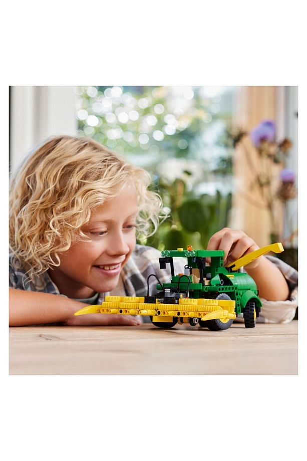 Technic John Deere 9700 Forage Harvester 42168 - 9