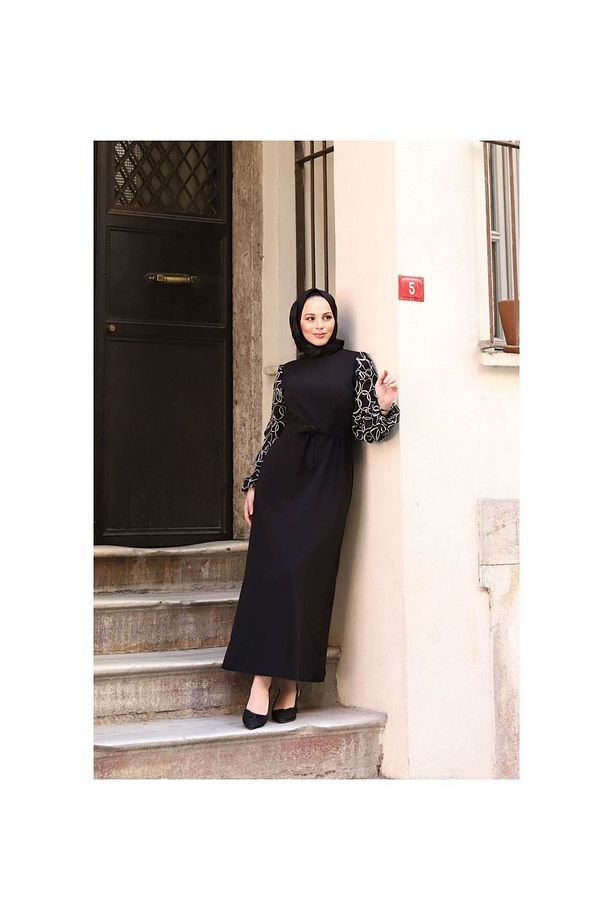 Yuvarlak Desenli Şifon Kollu Tuğba Model Elbise - Siyah - 3