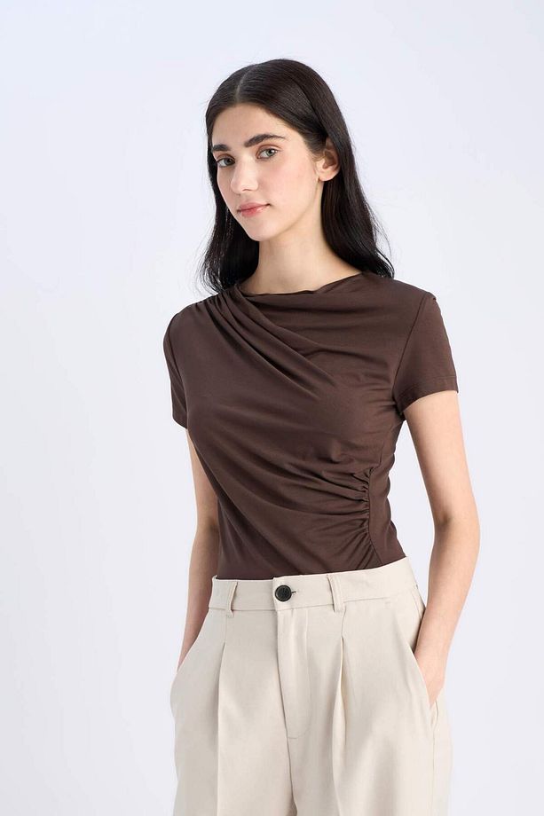 Slim Fit Dar Kesim Kayık Yaka Soft Touch Kısa Kollu Tişört E7016AX25SP - 4