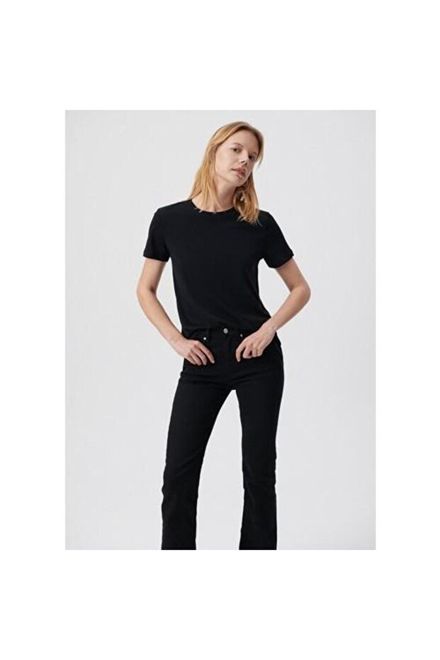 Kadın Siyah Basic Tişört 1611648-900 - 1