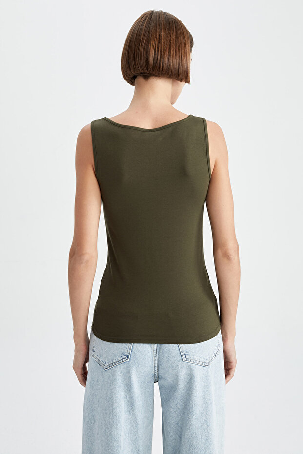 قميص داخلي ذو قصة ضيقة ورقبة دائرية - 6