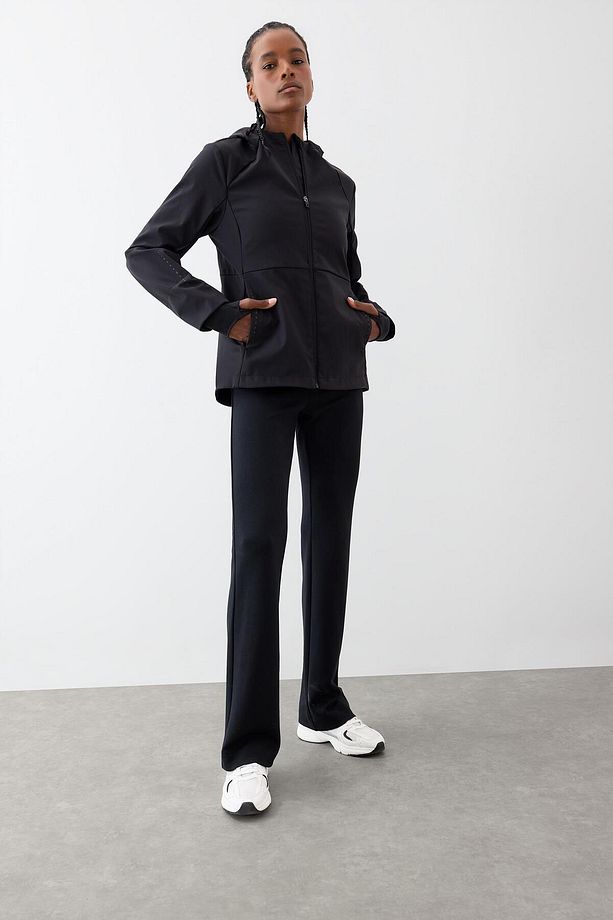 DeFactoFit Flare Fit İspanyol Paça Standart Boy Modal Sporcu Pantolon E8957AX25AU - 1