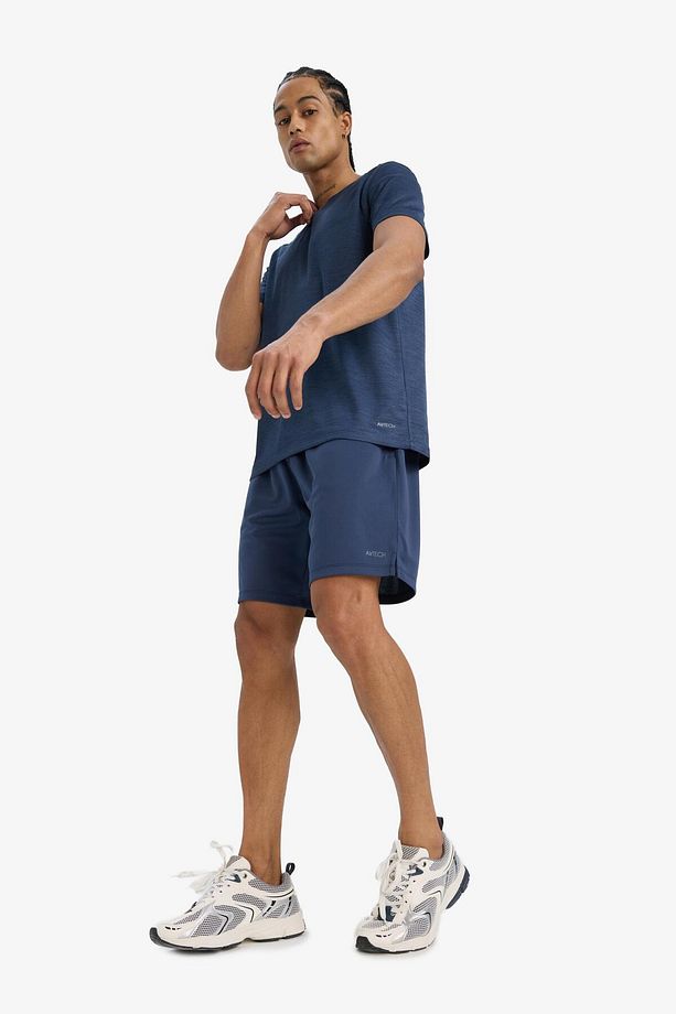 DeFactoFit Standart Fit Çabuk Kuruyan Nefes Alabilen Kumaş Sporcu Kısa Paça Şort E9753AX25AU - 4