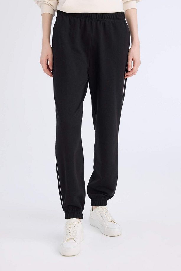 Siyah Jogger Eşofman Altı Cepli Beli Lastikli Bağcıklı Dar Paça Uzun Boy E5976AX25SP - 4