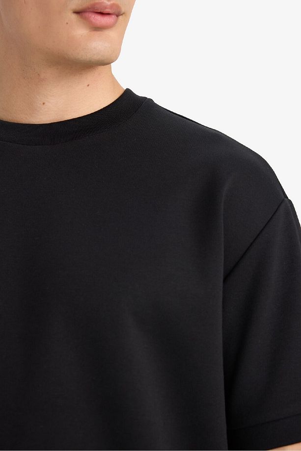 Oversize Geniş Kalıp Bisiklet Yaka Basic Düz Kısa Kollu Ağır Kumaş Siyah Tişört B6494AX25SP - 5
