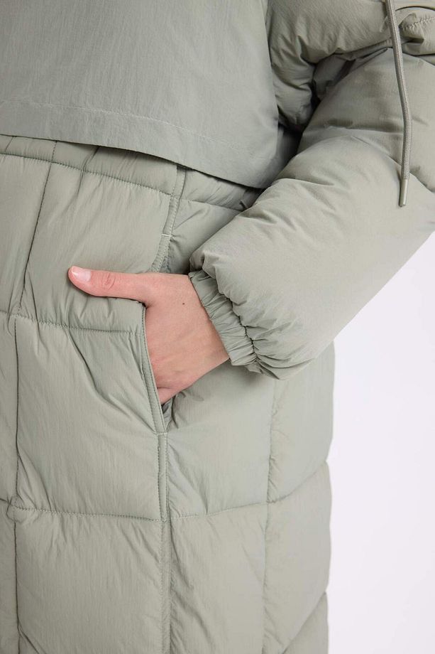 Regular Fit Kapüşonlu Parka C9773AX24WN - 8