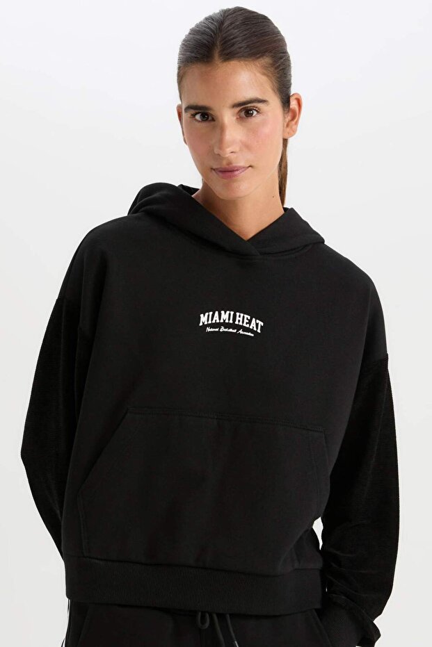 Nba Miami Heat Hooded Fit Sweatshirt - D2359Ax24Au