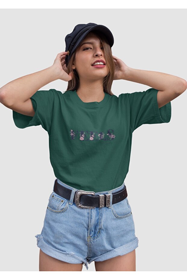 Women's Feels Transfer Printed Round Neck Short Sleeve T-Shirt