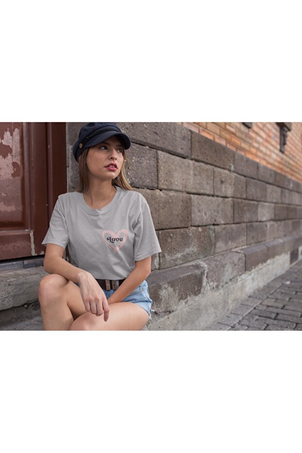 Women's Love10 Transfer Printed Round Neck Short Sleeve T-Shirt