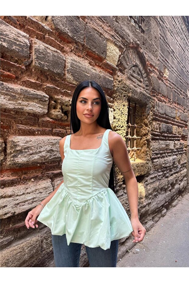 بلوزة بياقة مربعة من البوليستر والقطن النعناعي - 6