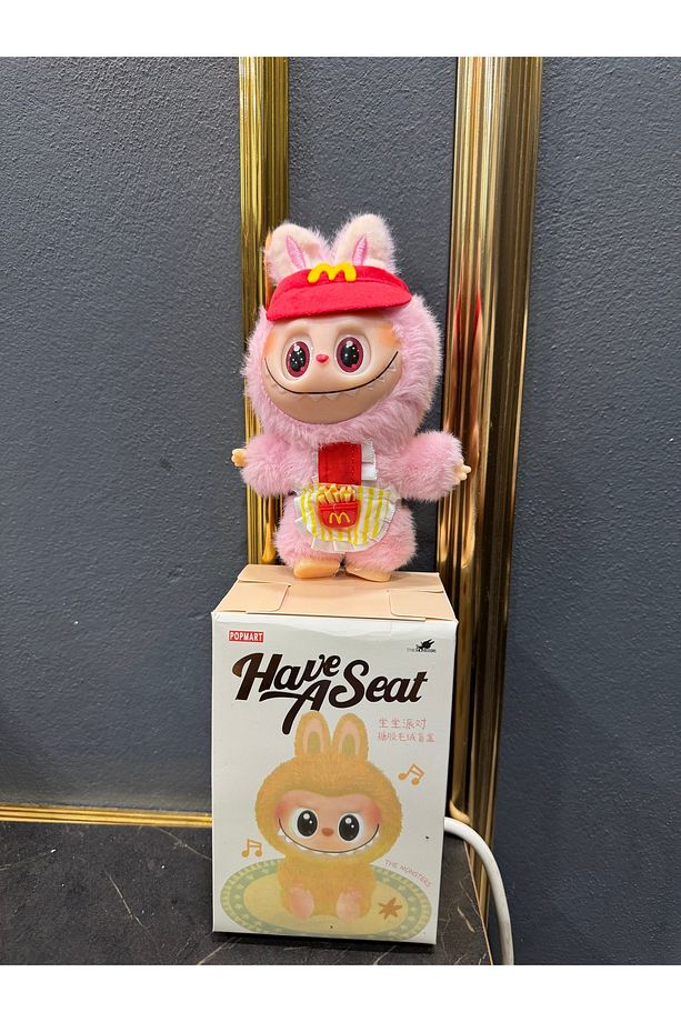 Labubu oyuncak peluş elbiseli - 1