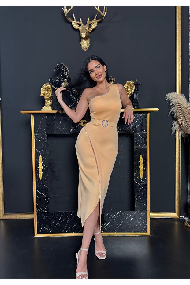 Imported Scuba Crepe Fabric Pearl Stone Embroidered Belt Detail Slit Lined Special Design Evening Dress