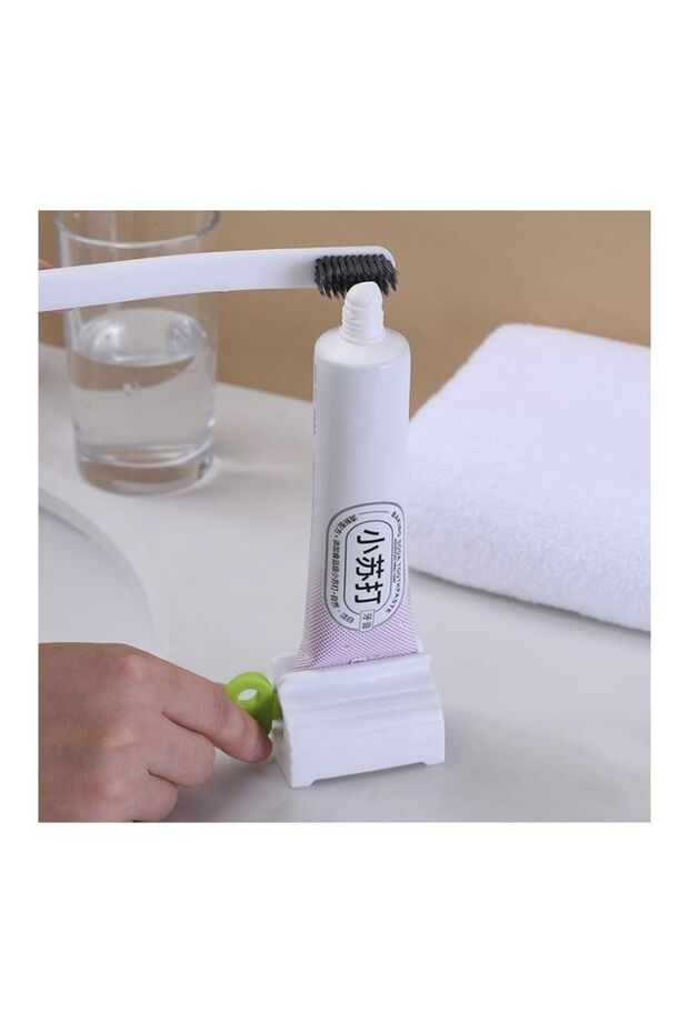 Device and Support for Squeezing Toothpaste - 3