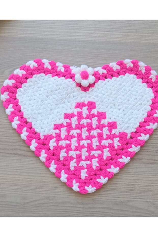 Hand Knitted Heart Fiber Model