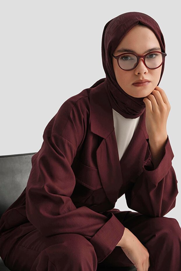 طقم كتان 25YD9158 أحمر كلاريت