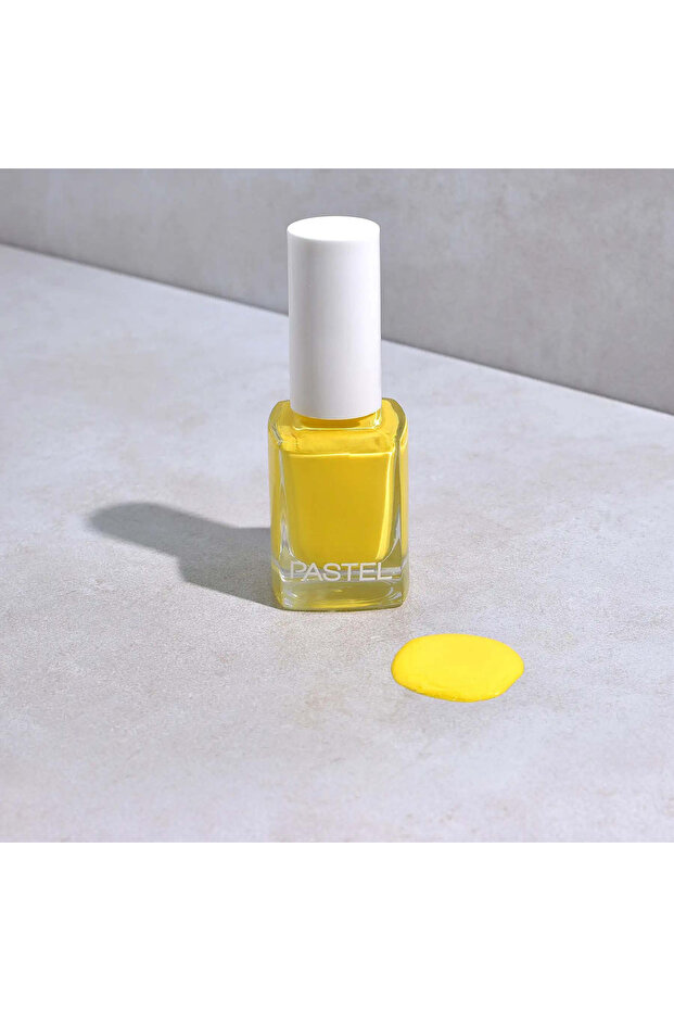 طلاء الأظافر - 1