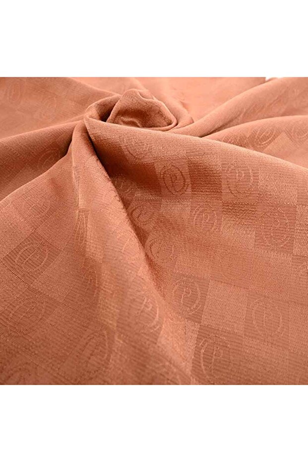 Κασκόλ Ντάμα - 2