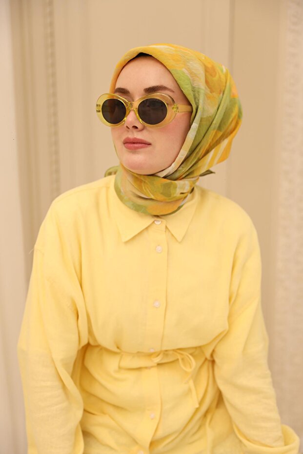 أوليندا وشاح حريري 47001-22