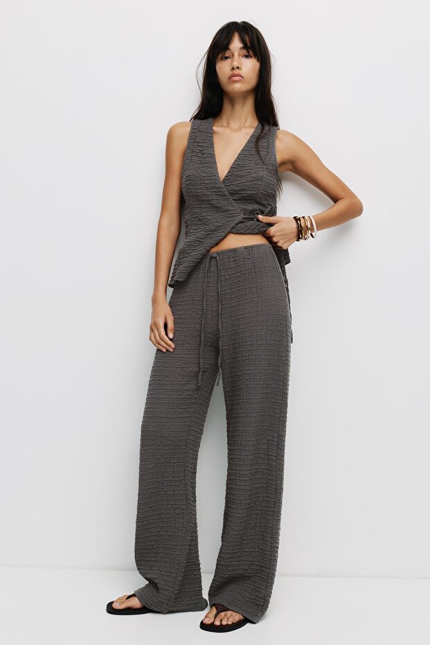 Büzgülü efektli jogger pantolon - 1