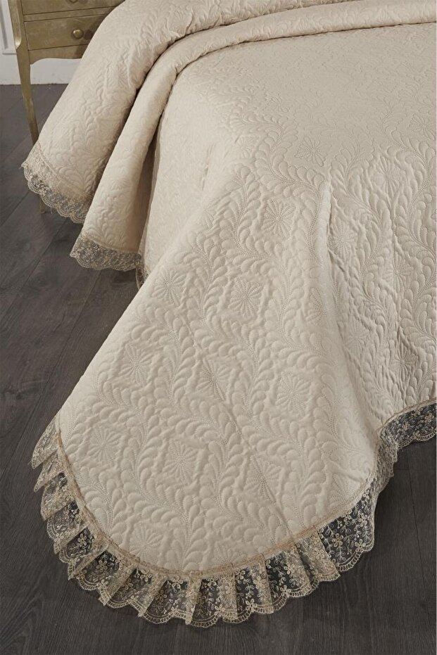 Zoya Dantelli Kapitoneli Ultrasonik Çift Kişilik Yatak Örtüsü Bej - 3