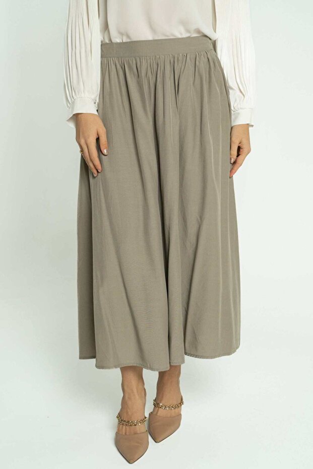 تنورة متوسطة الطول واسعة - 1