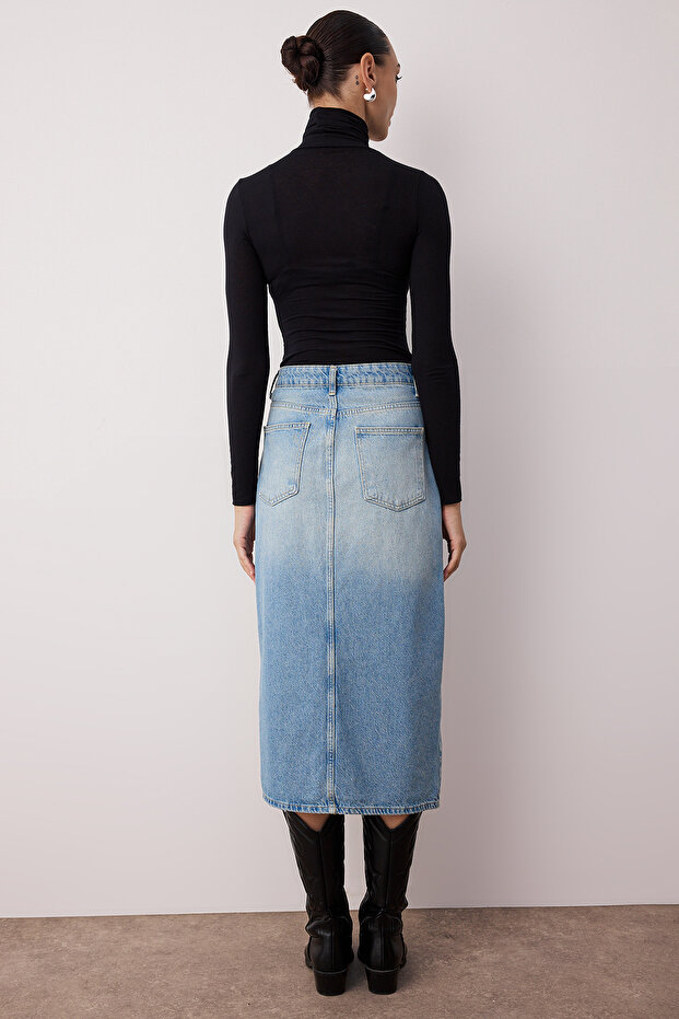 Mavi Önden Düğmeli Yırtmaçlı Midi Denim Etek TWOAW24ET00063 - 4