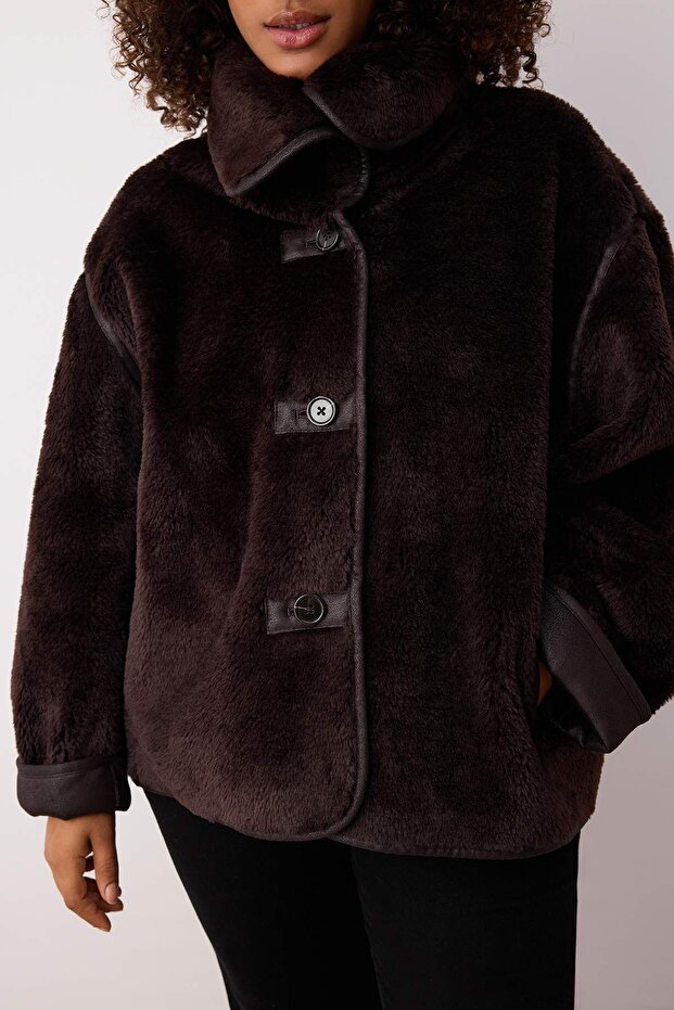 Kahverengi Oversize Kalıp Peluş Büyük Beden Mont TWOAW26AW00016 - 3