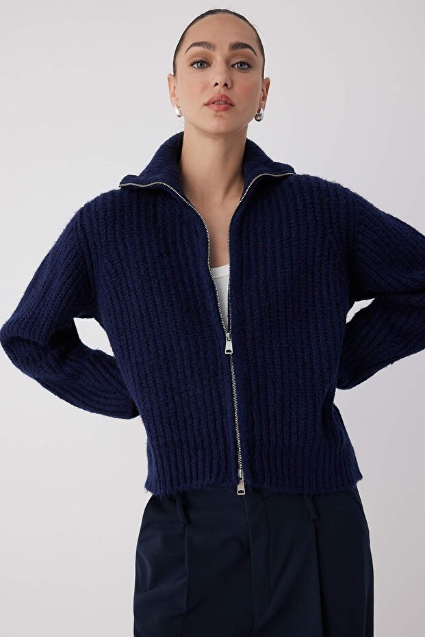 Wardrobe Essentials Lacivert Fermuarlı Yumuşak Dokulu Geniş Kalıp Triko Hırka|TWOAW26HI00049 - 3