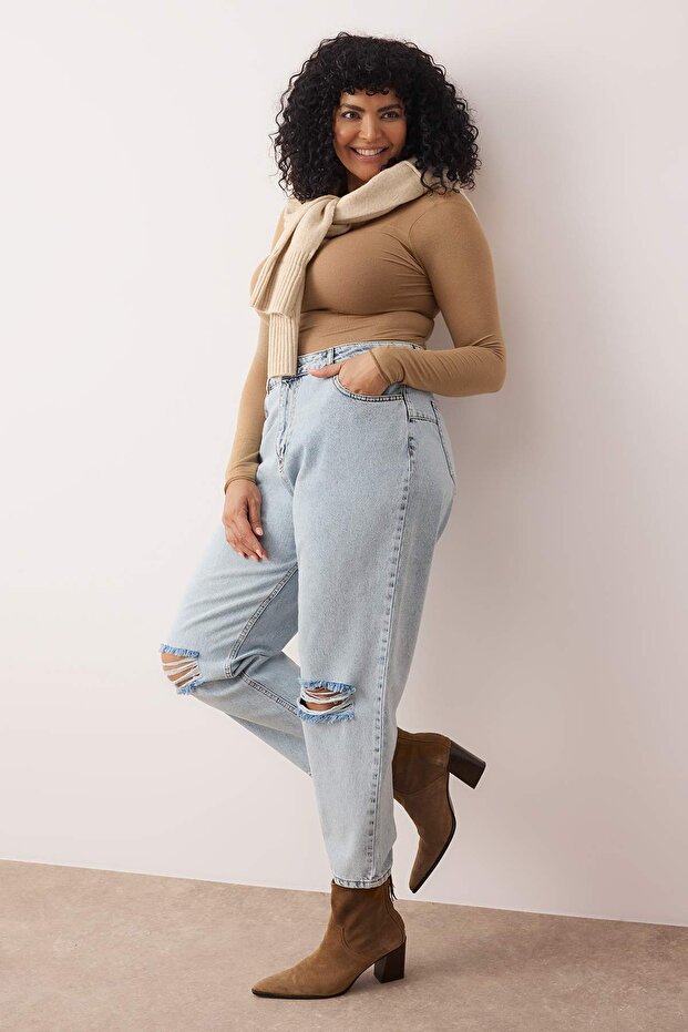 Jasnoniebieskie jeansy z detalami w stylu destroy, dopasowane do sylwetki, 100% bawełna, duże rozmiary TBBSS23CJ00019 - 2