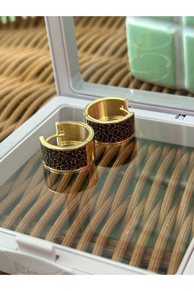 Leopar Küpe