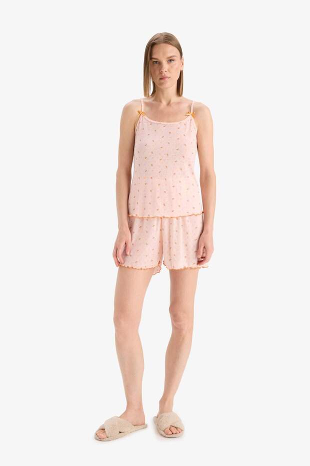 Regular Fit Pijama Takımı Desenli Askılı Pijama Üstü Esnek Belli Şort Pijama Altı-Fall in Love F5774 - 1