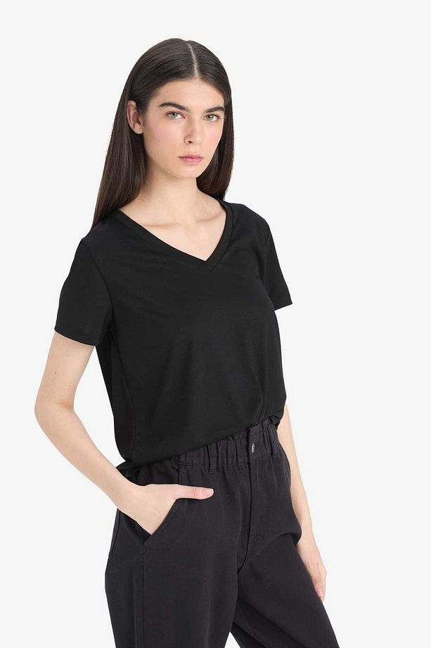 Regular Fit V Yaka Basic Düz Kısa Kollu Tişört F4214AXNS - 3