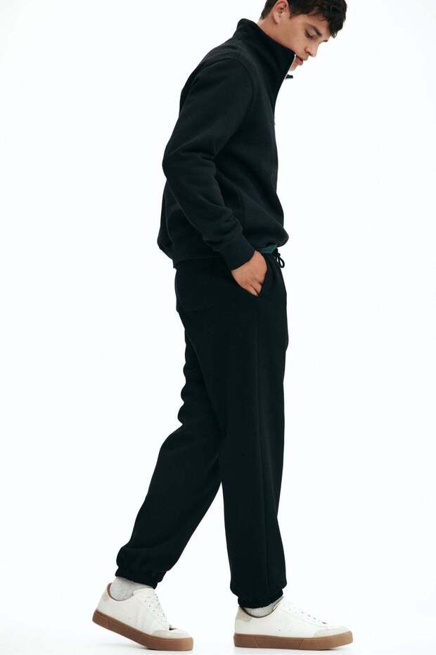 بنطلون رياضي بمقاس عادي - 4